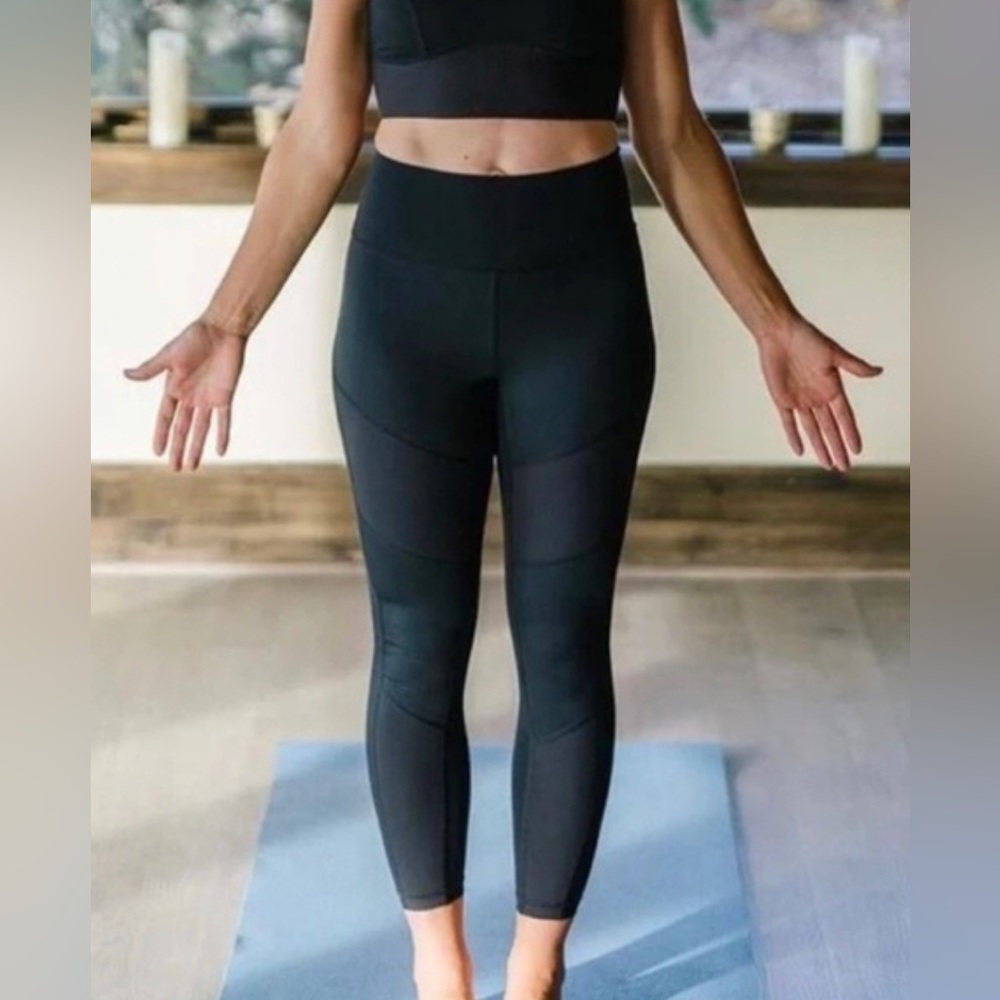 ZYIA Active Brilliant High-Rise Momentum Moto Ribbed 7/8 Leggings, sz 6-8